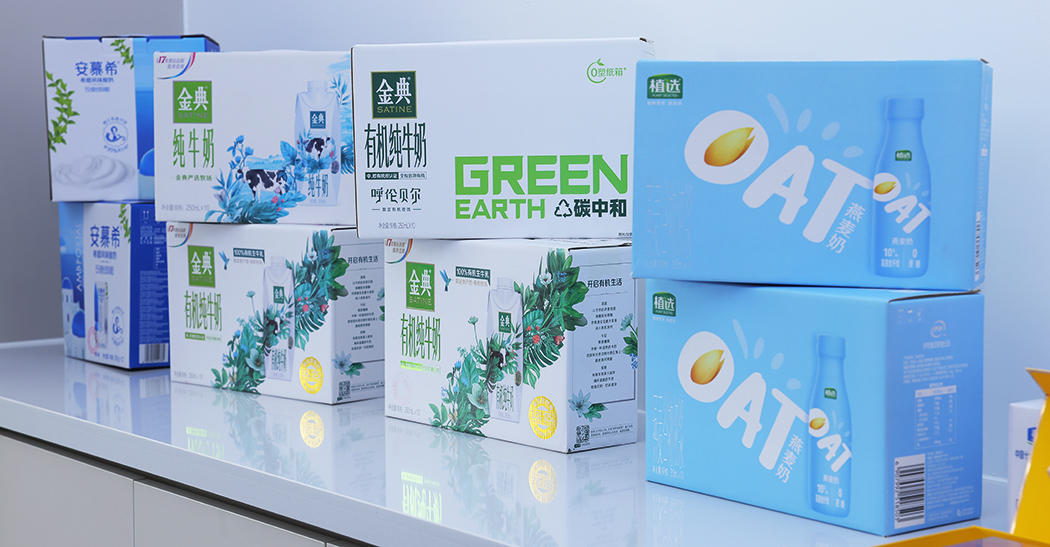 奶箱运输时返潮粘连怎么办？金印联水性光油来解决